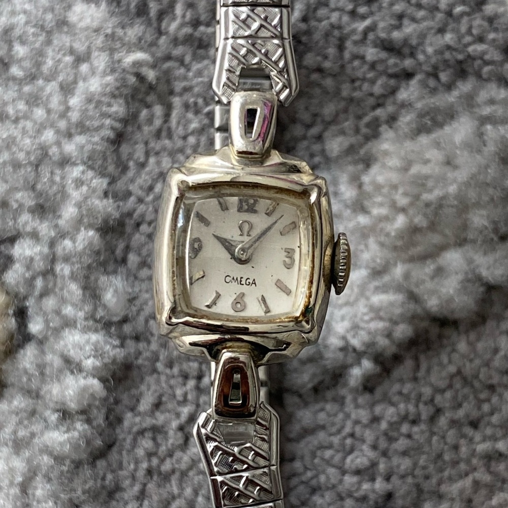 Beautiful Omega Swiss GF 17j Manualwind 1950-60s Ladies Cocktail Wristwatch Runs